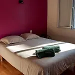 Maison A 100m De La * לה טורבל