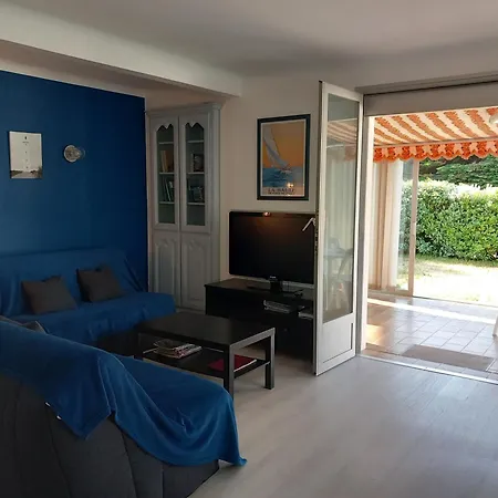 度假居 Maison A 100m De La *