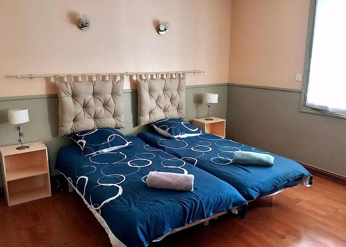 בית נופש Maison A 100m De La לה טורבל