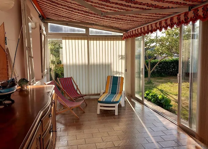 בית נופש Maison A 100m De La *